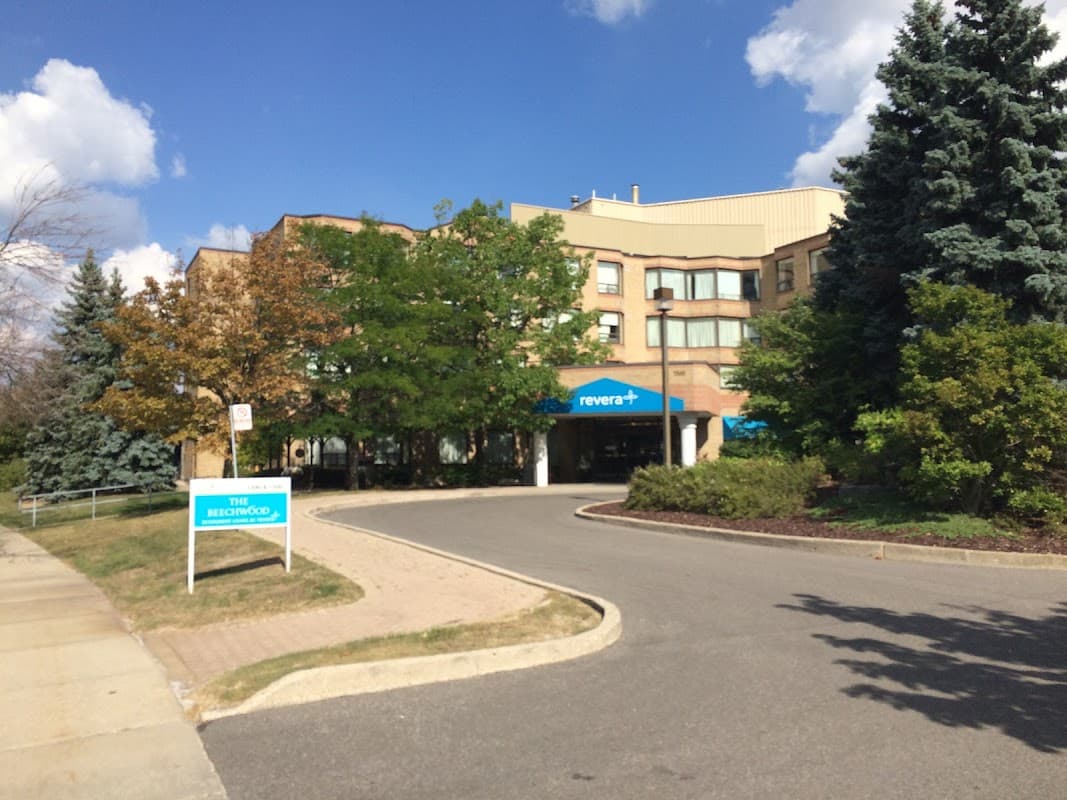 The Briton House - Photo 1