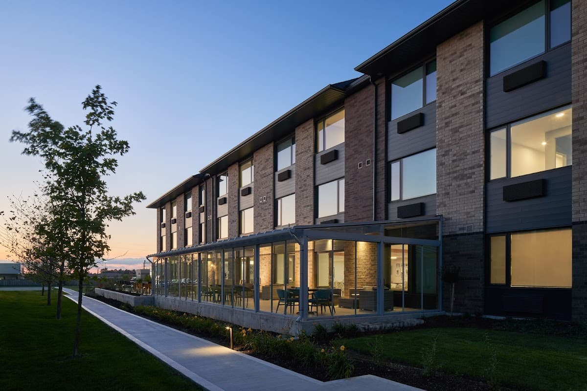 Riverview Park Residence - Photo 3