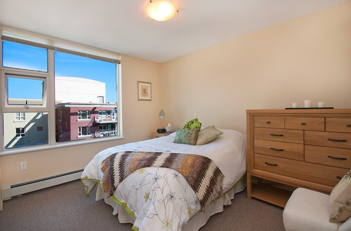 Amica Balmoral - Photo 2