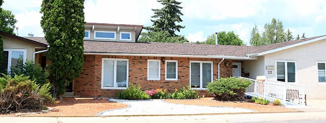 Kennedy Manor - Photo 1