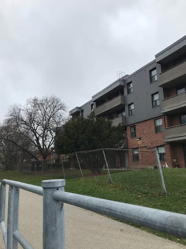 Etude Drive Seniors Apartment - Photo 3