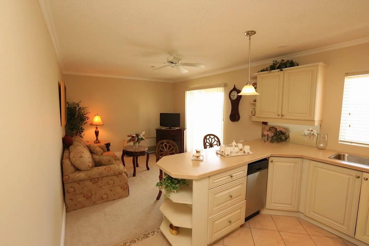 Independent Suites (Orillia)~ Independent Living Apartments For Seniors - Photo 3