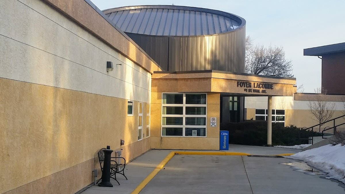 Foyer Lacombe (Covenant Care) - Photo 2
