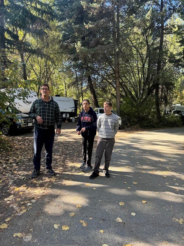 OAK TREE SUPPORTIVE LIVING - Photo 3