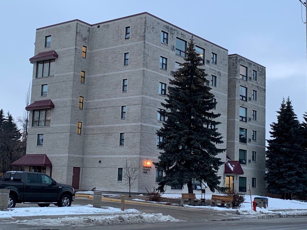 Linden Place - Photo 1