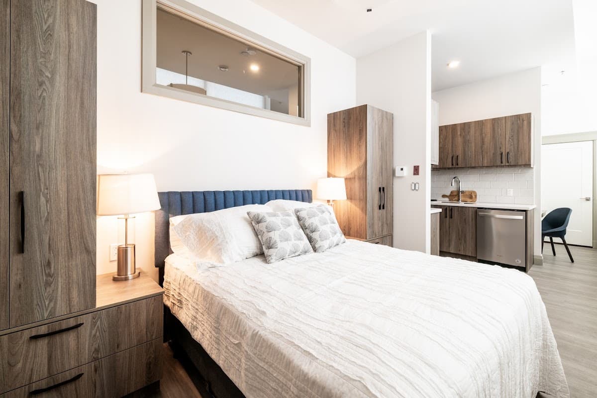 Macpherson Suites - Photo 2