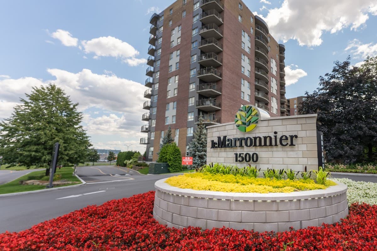 Chartwell Grenadier Retirement Residence - Photo 1