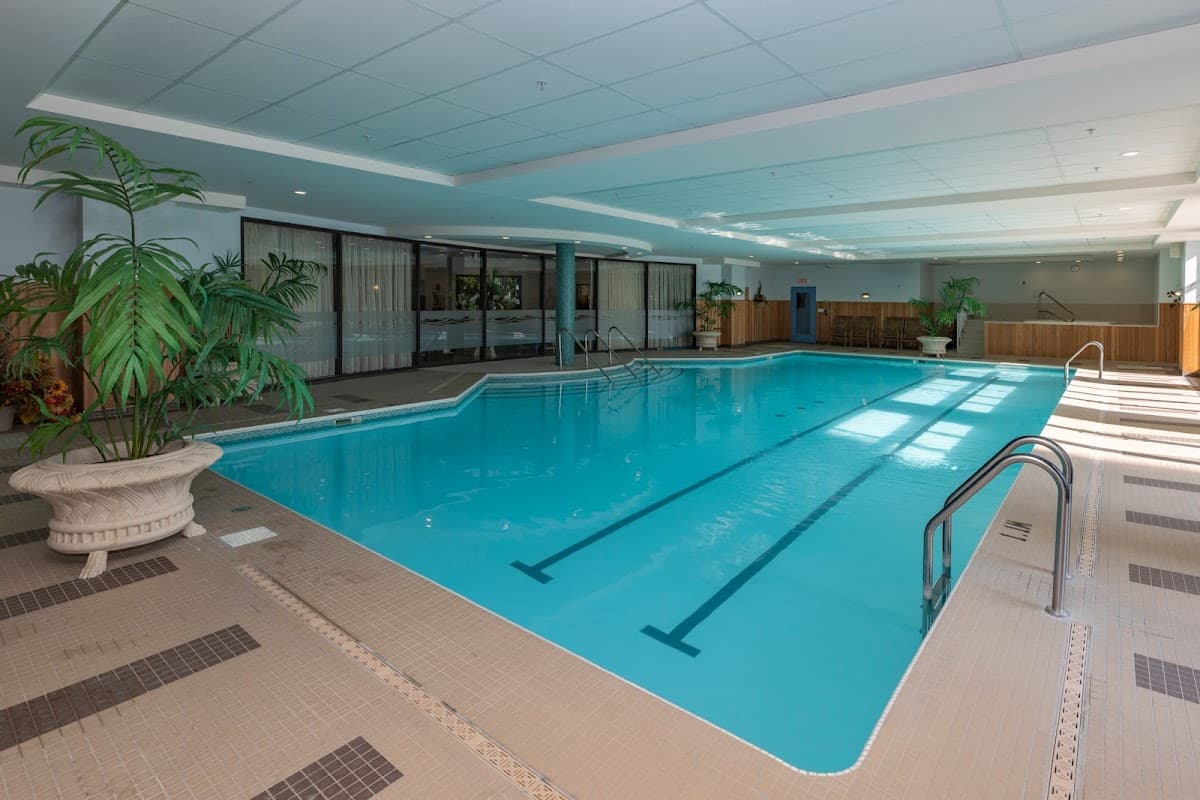 Chartwell Grenadier Retirement Residence - Photo 3