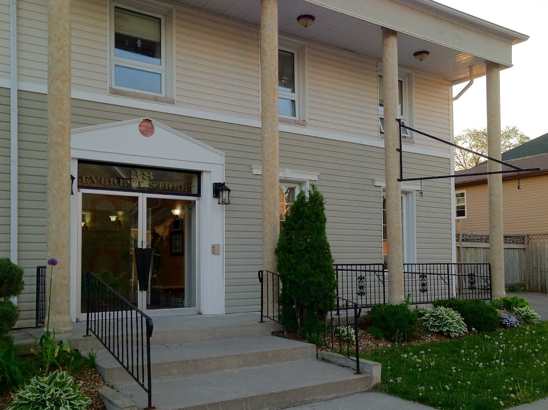 Eden Place Retirement Home - Photo 2