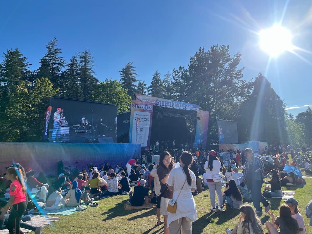 Rainbow's End Housing Co-Operative - Photo 2