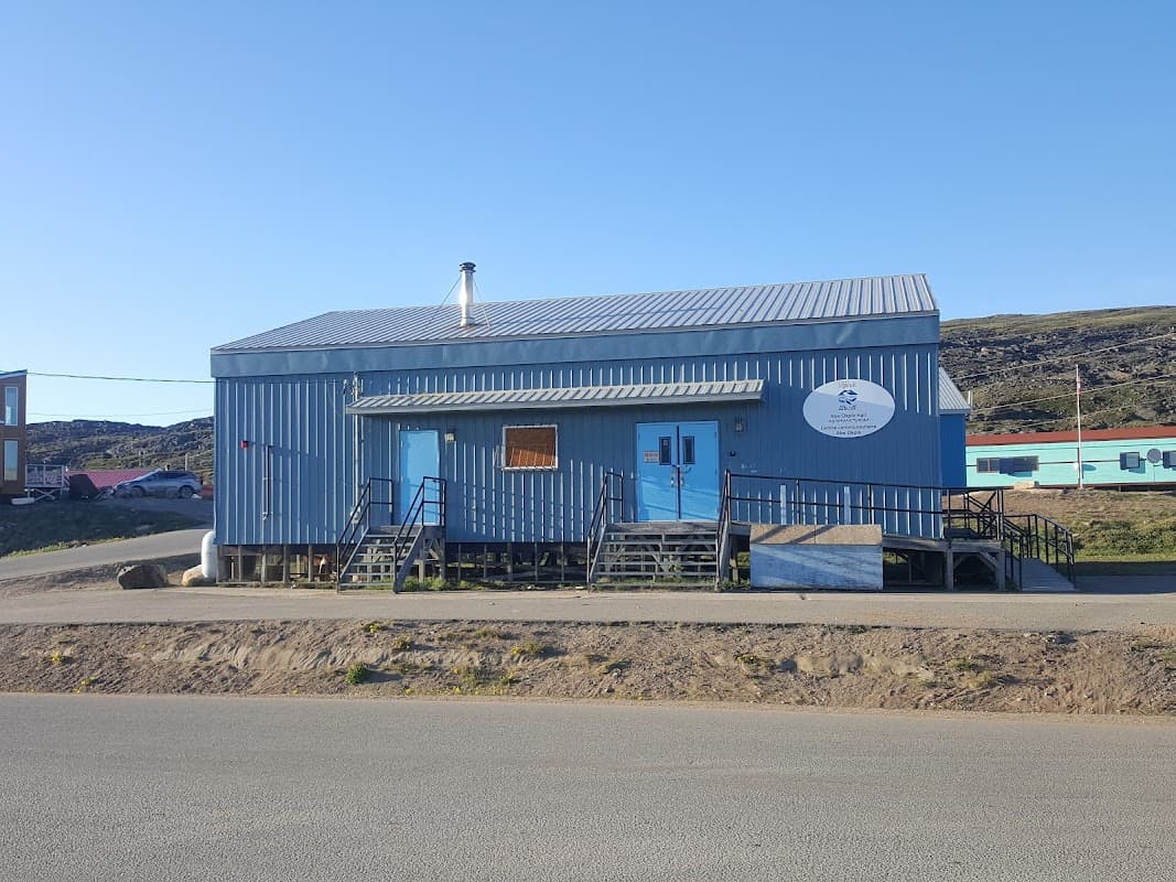 Abe Okpik Community Hall ᐱᙳᐊᕐᕕᒃ - Photo 1