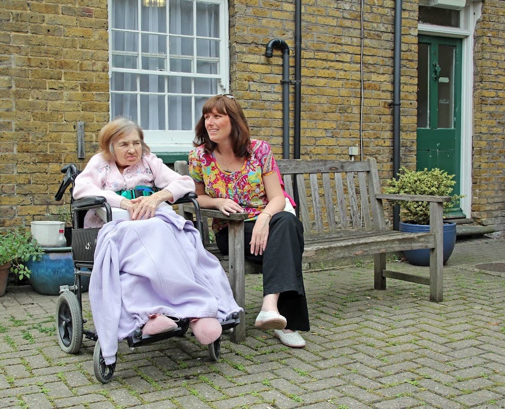 Royal Home Caregivers - Calgary - Photo 1