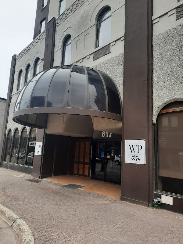 Windsor Place Retirement Residence - Photo 1