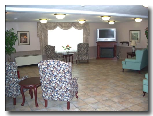 Maple Villa Long Term Care Centre - Photo 2