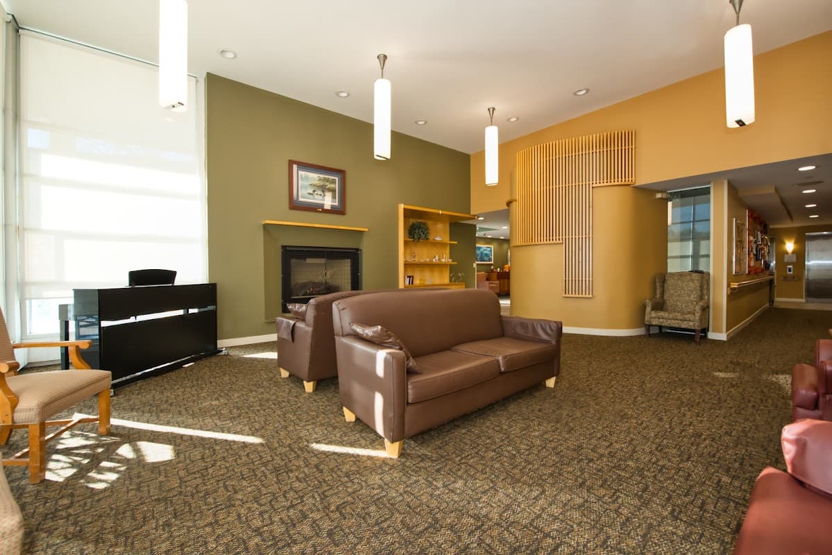 Extendicare Elginwood - Photo 2