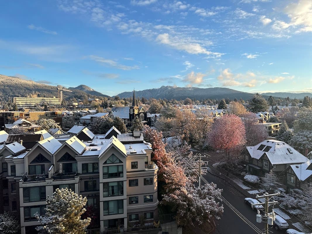 Hillridge Apartments - Photo 2