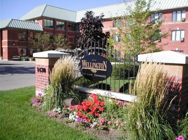 Wellington Lodge - Photo 1