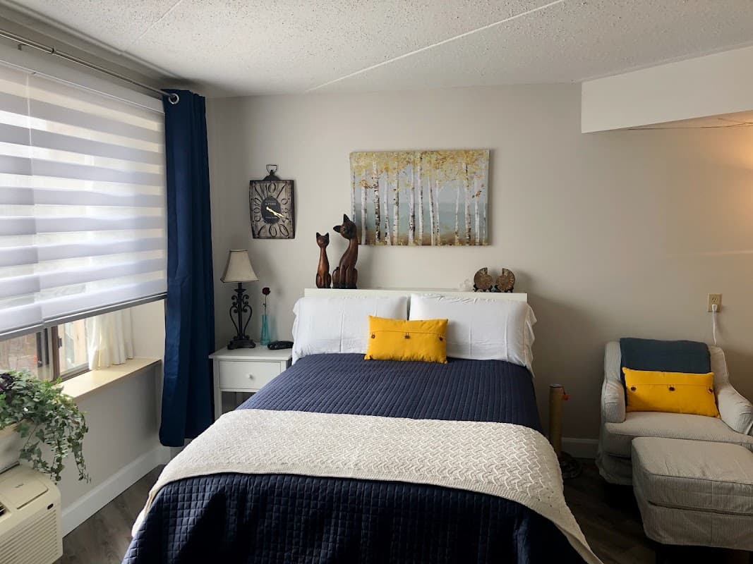 Metcalfe Gardens Retirement Residence - Photo 2