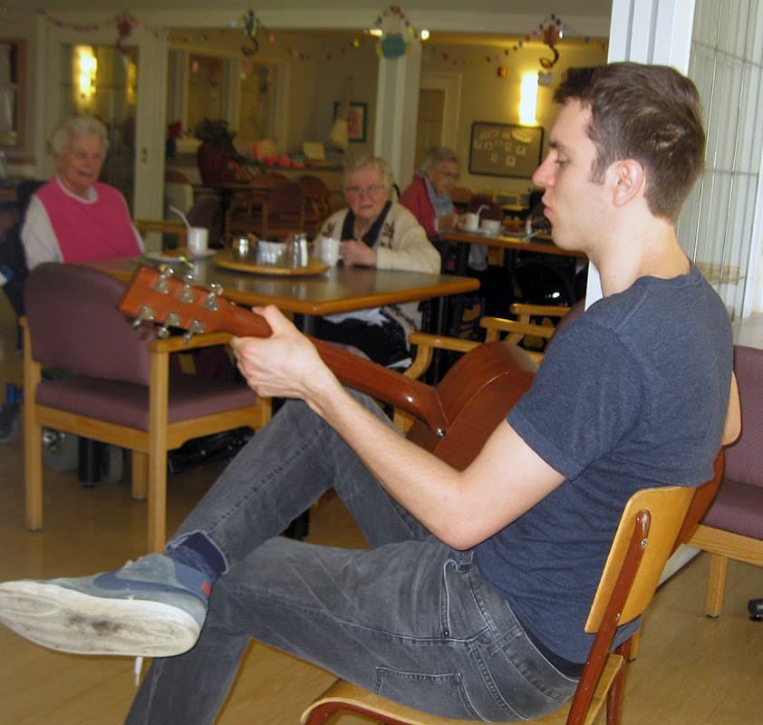 CapitalCare Laurier House Lynnwood - Photo 2