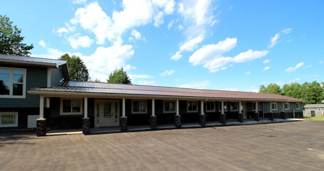 Silver Fox Special Care Home - Photo 1