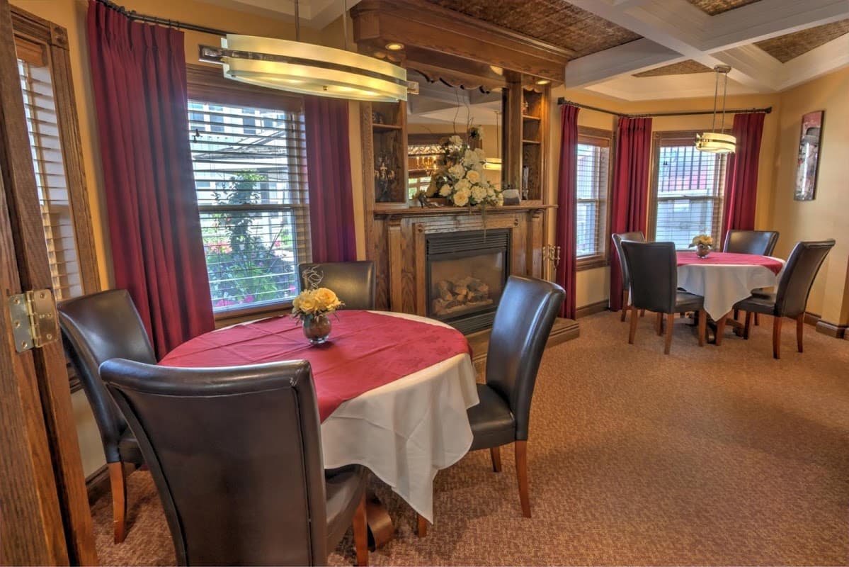 Central Place Retirement Community - Photo 3