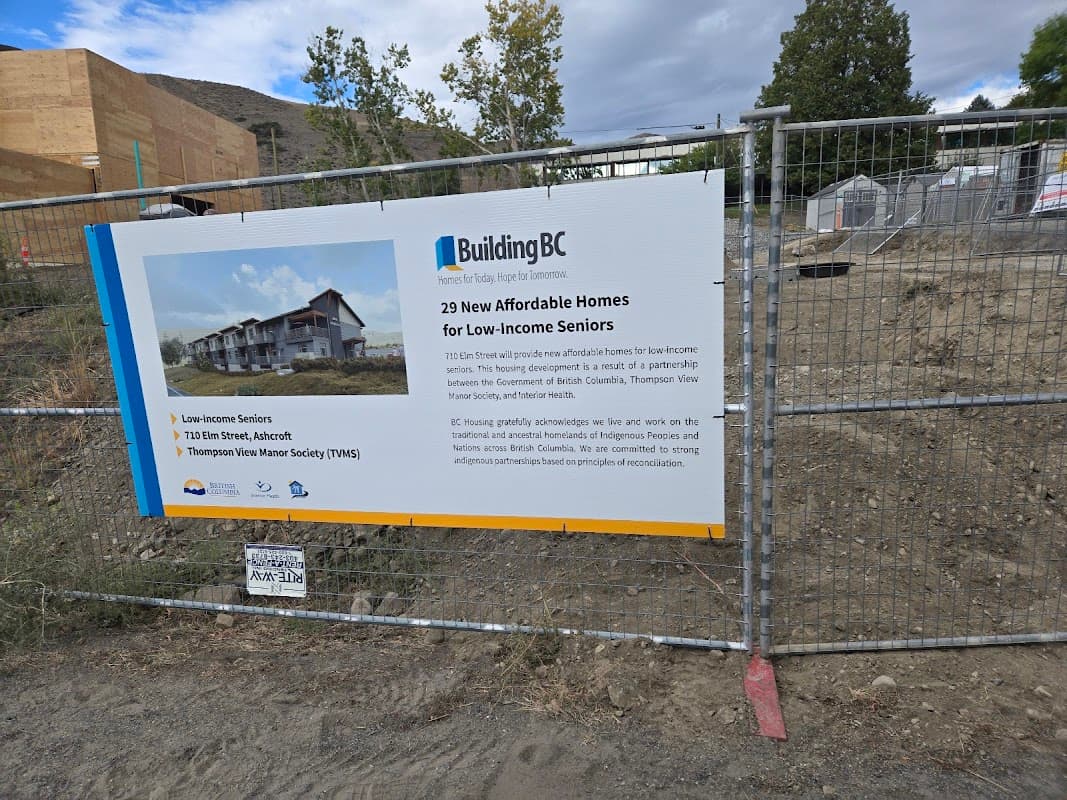 Thompson View Manor Society - Photo 1