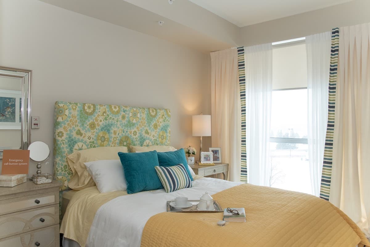 VIVA Barrhaven Retirement Community - Photo 2