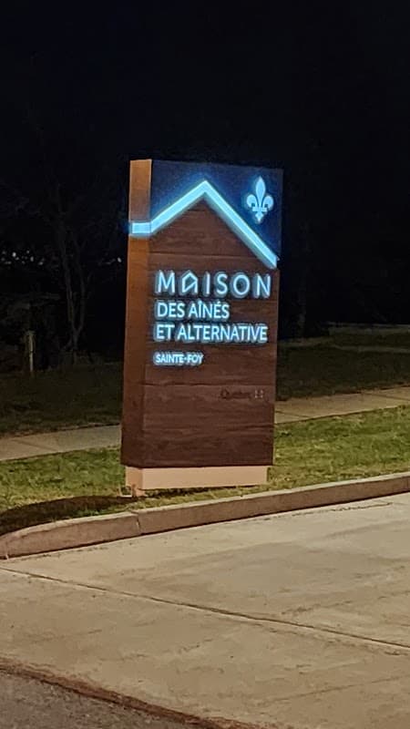 Maison des ainés et alternative de Sainte-Foy - Photo 1