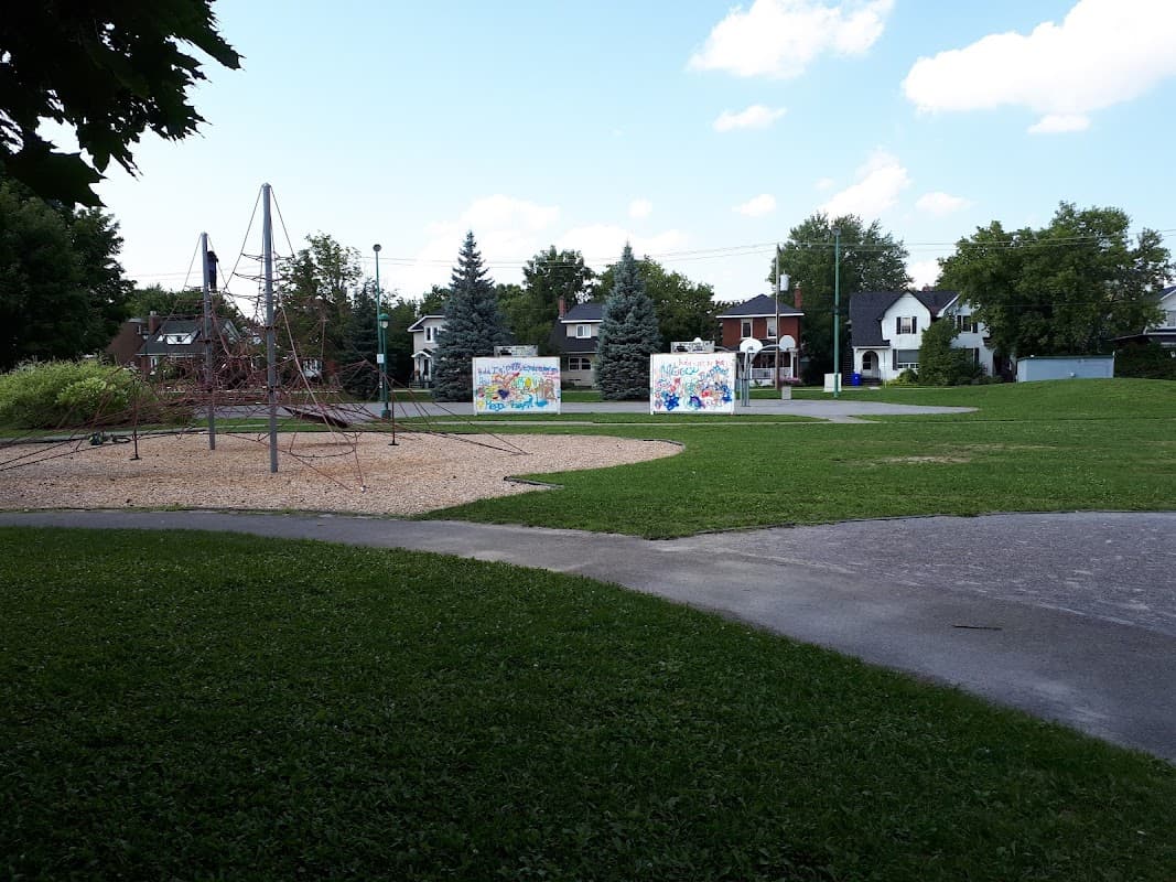 Pavillon Larocque - Photo 3