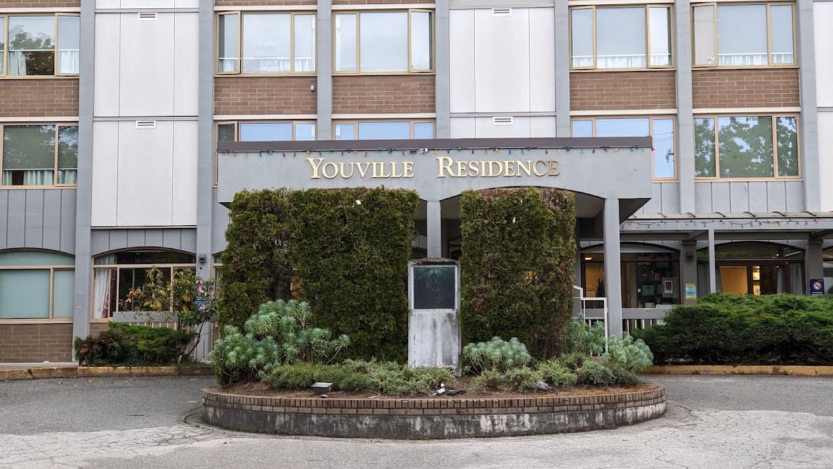 Youville Residence - Photo 3