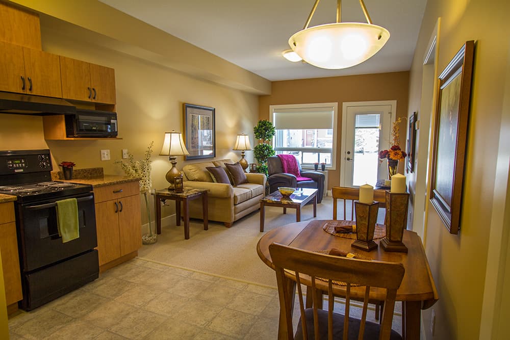 Evanston Grand Village - Photo 3