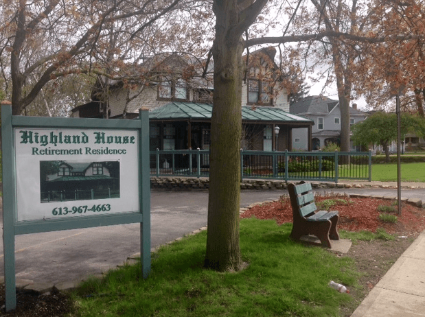 Highland House Retirement Residence - Photo 2