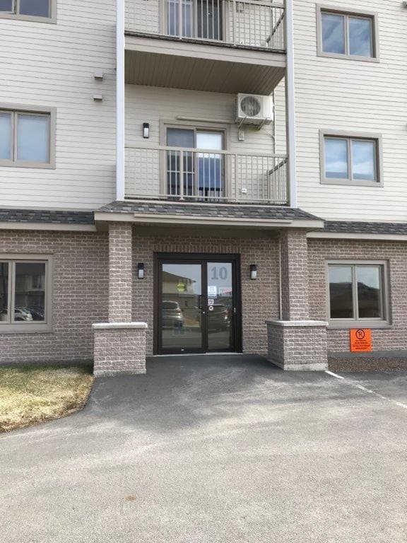 Château Belle Vue /HABITAT PLUS INC. - Photo 3