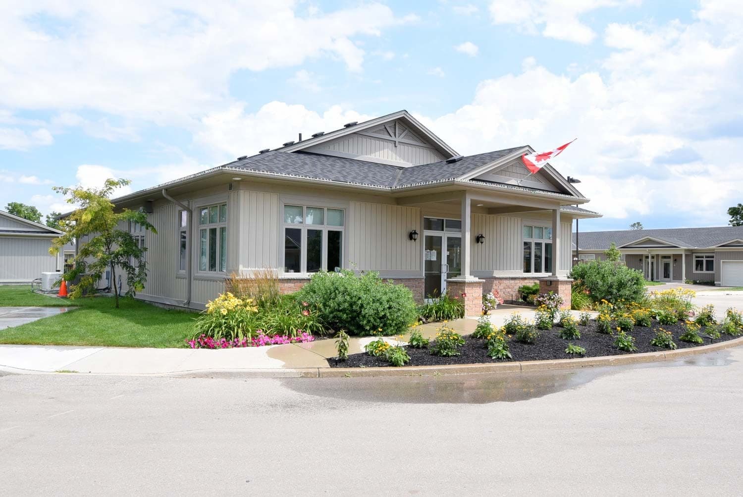 SeniorHome.ca - Wellings of Waterford
