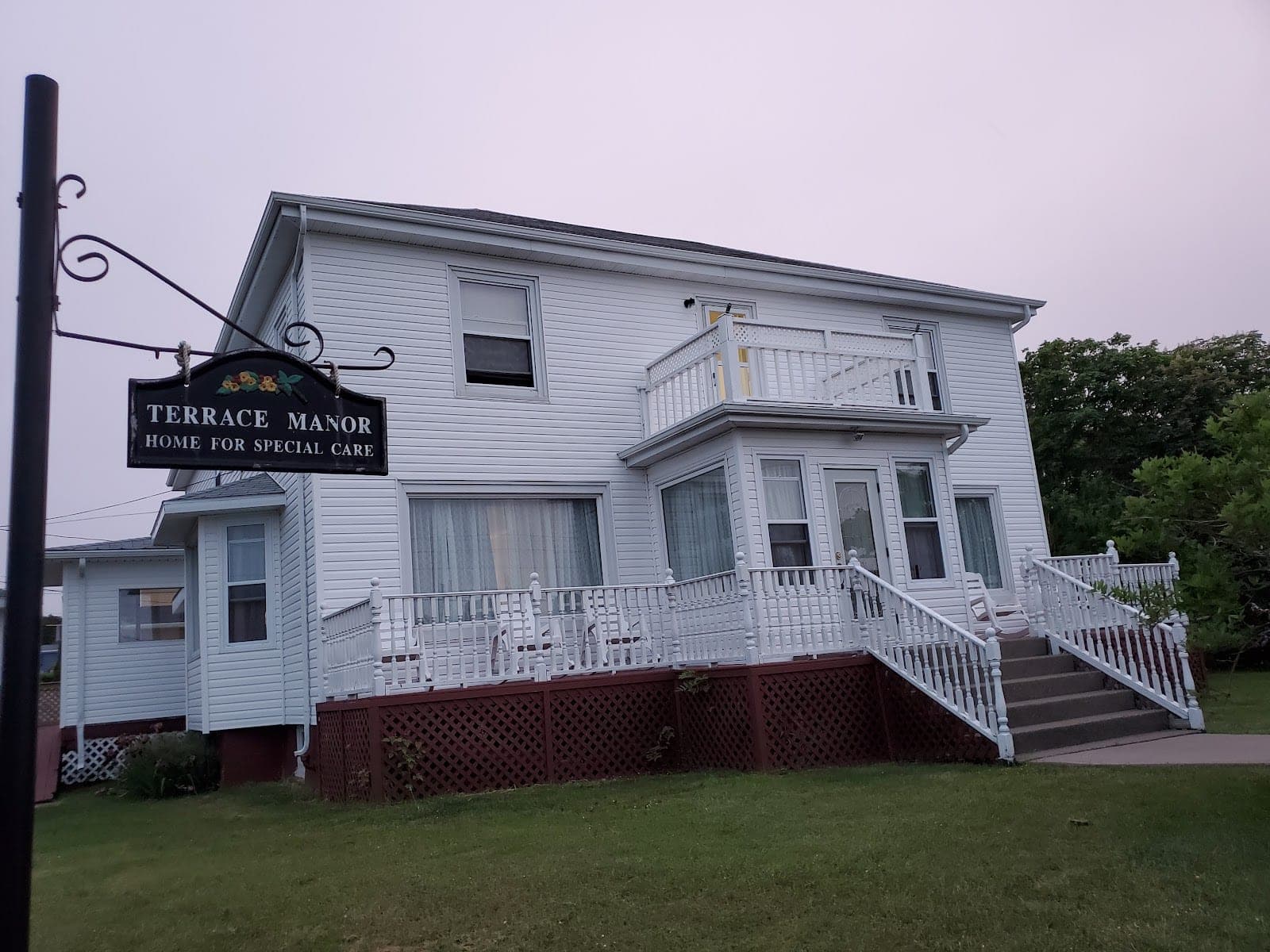 Terrace Manor (photo: sumal sathyan, via Google)