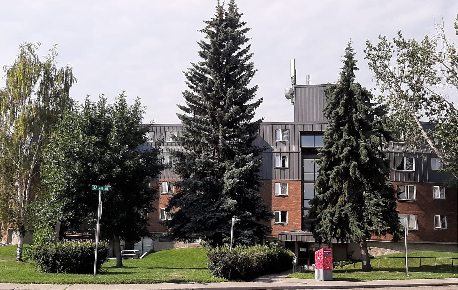 SeniorHome.ca - Bow Centre Housing Society