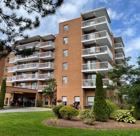 St Charles Village - Photo 1