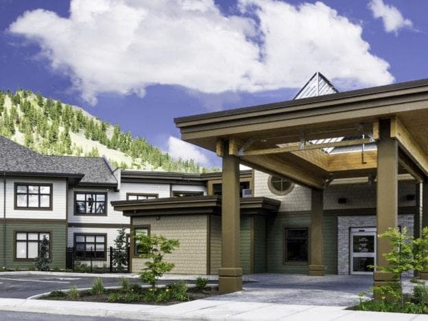 SeniorHome.ca - Monashee Mews