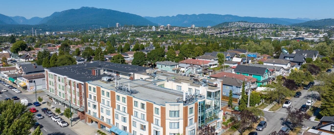 SeniorHome.ca - Renfrew House