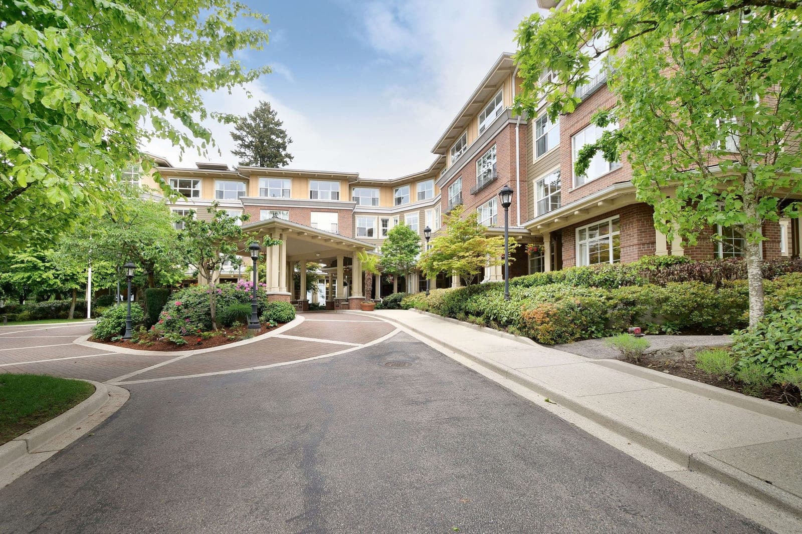 SeniorHome.ca - Sunrise of Vancouver
