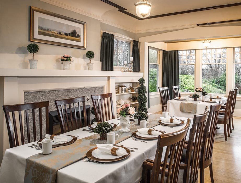 SeniorHome.ca - Hart House