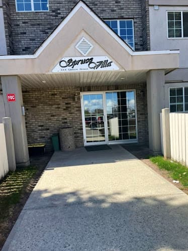 Spruce Villa Apartments - Photo 1