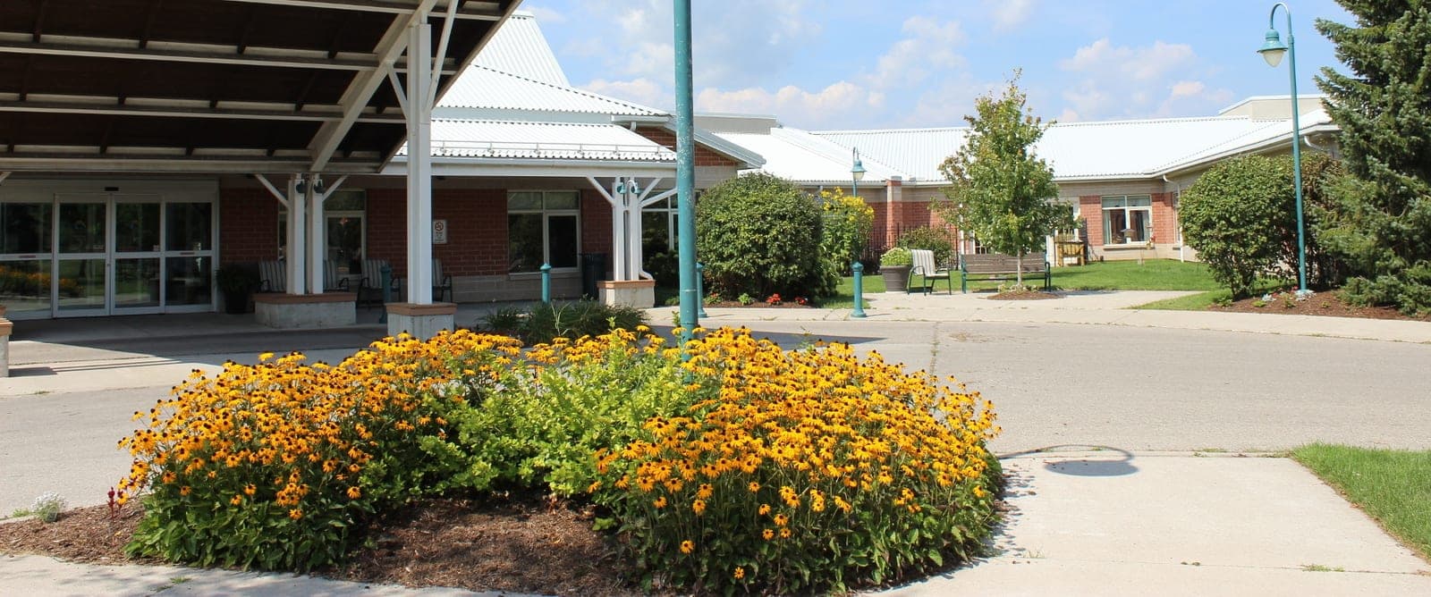 SeniorHome.ca - Elgin Manor