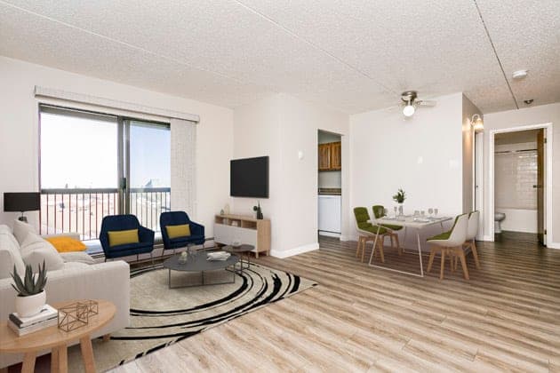 SeniorHome.ca - Summit Square Apartments