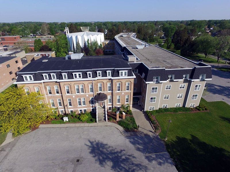 SeniorHome.ca - Grand Retirement Village