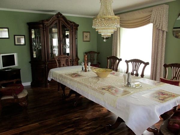 SeniorHome.ca - Biscay Manor