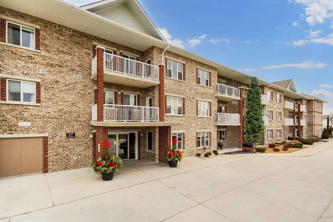 SeniorHome.ca - Towerview Apartments