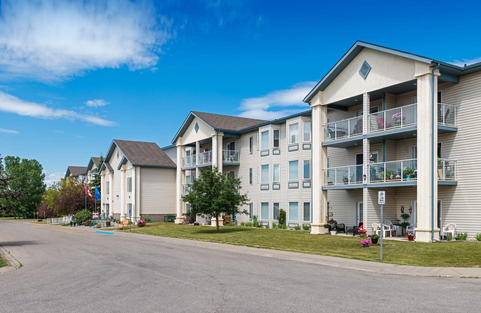 SeniorHome.ca - Harvest House by Optima Living