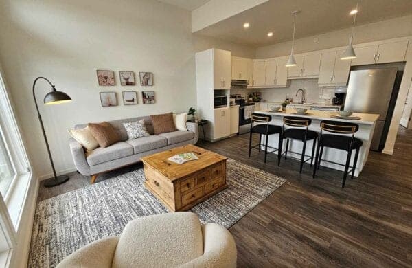 SeniorHome.ca - Wellings of Brooks