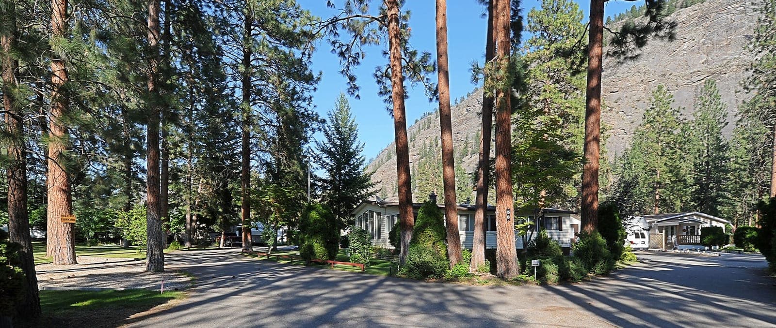 SeniorHome.ca - Country Pines Mobile Home Park